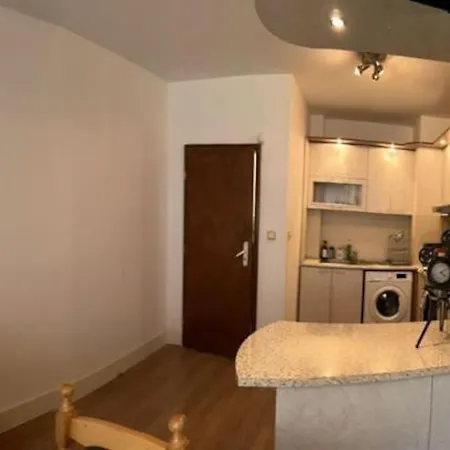 Cozy One Bedroom